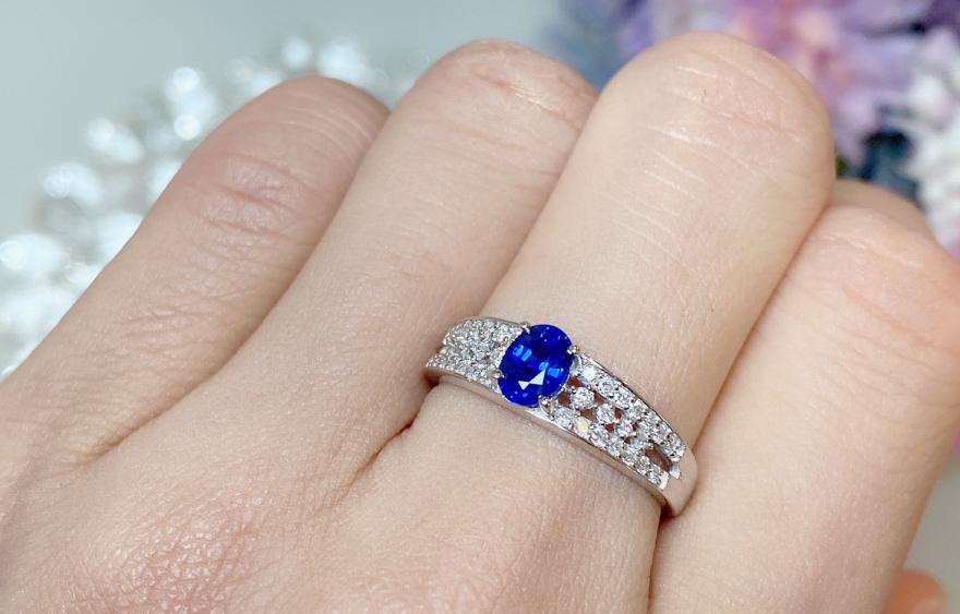 【訳あり】ブルーサファイヤ　ダイヤモンド　プラチナ指輪