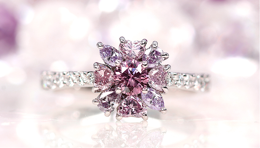 高品質ダイヤモンドと天然ピンクダイヤモンドの指輪